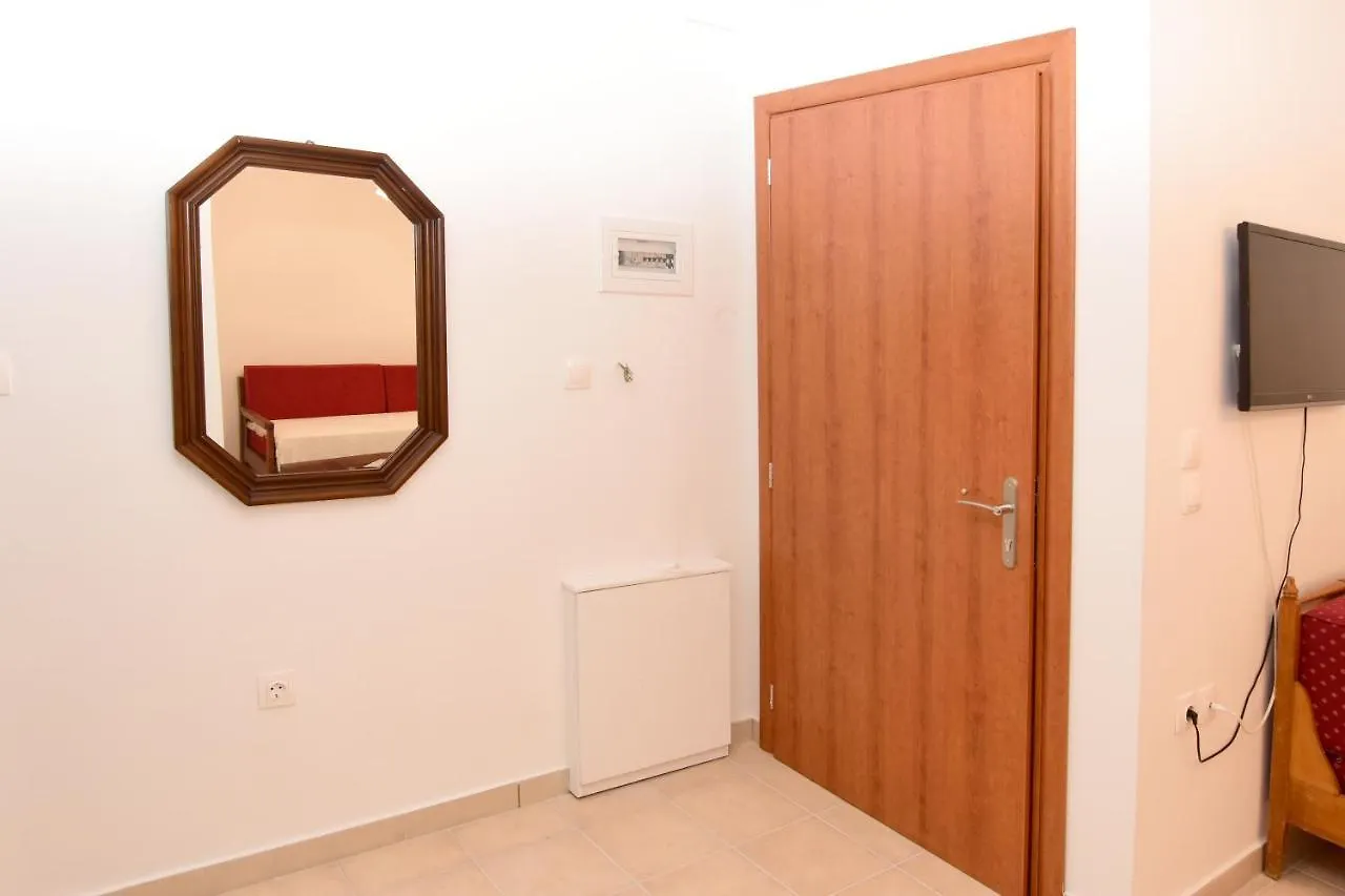 M&D Apartments Peraía